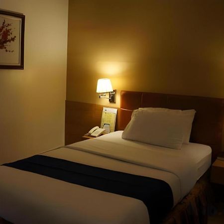 Blueberry Tourist Hotel Davao Exterior photo