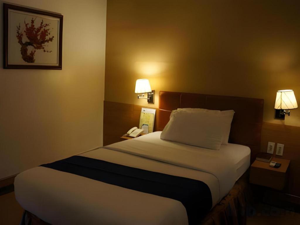 Blueberry Tourist Hotel Davao Exterior photo