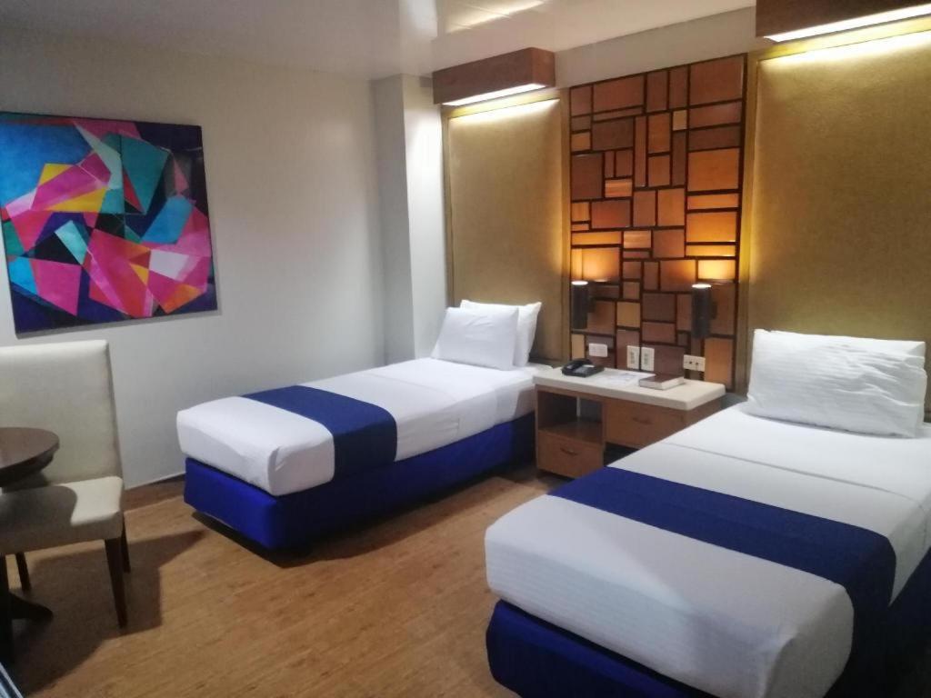 Blueberry Tourist Hotel Davao Exterior photo